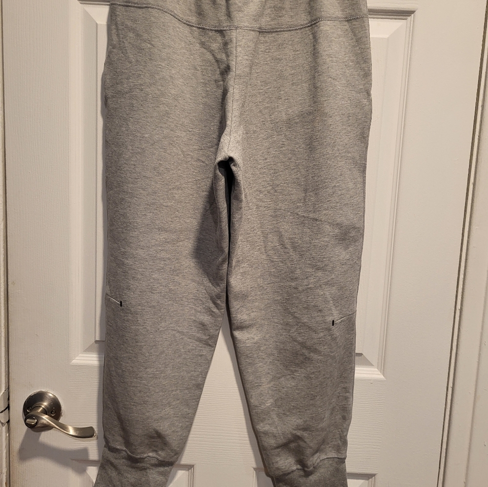 Pants - Picture 4 of 8